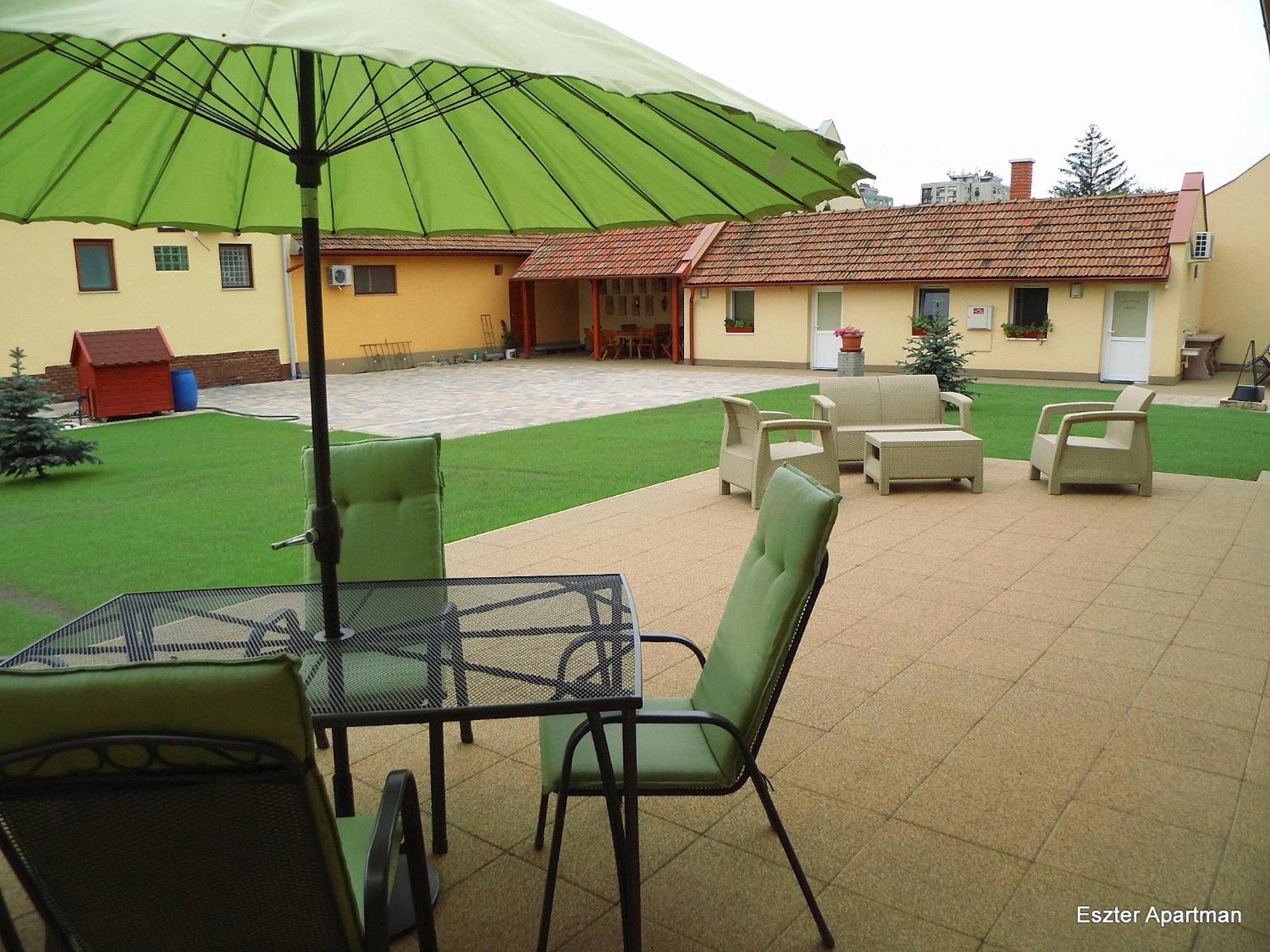 Eszter Apartman Bekescsaba Extérieur photo