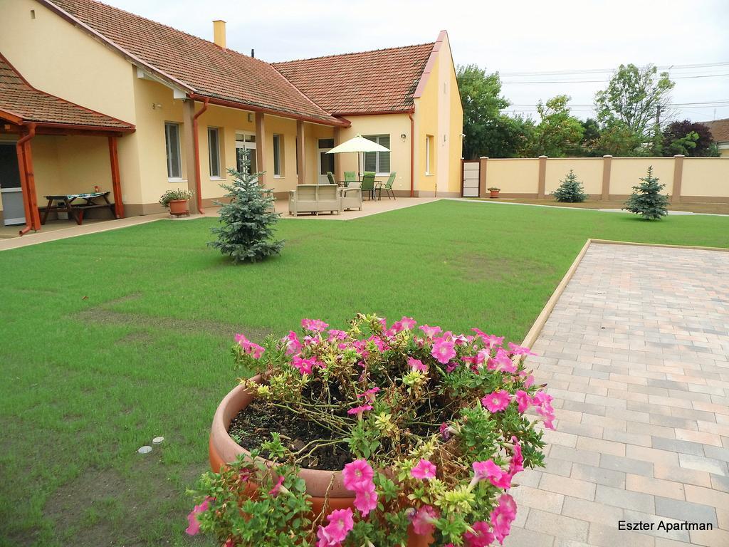 Eszter Apartman Bekescsaba Extérieur photo