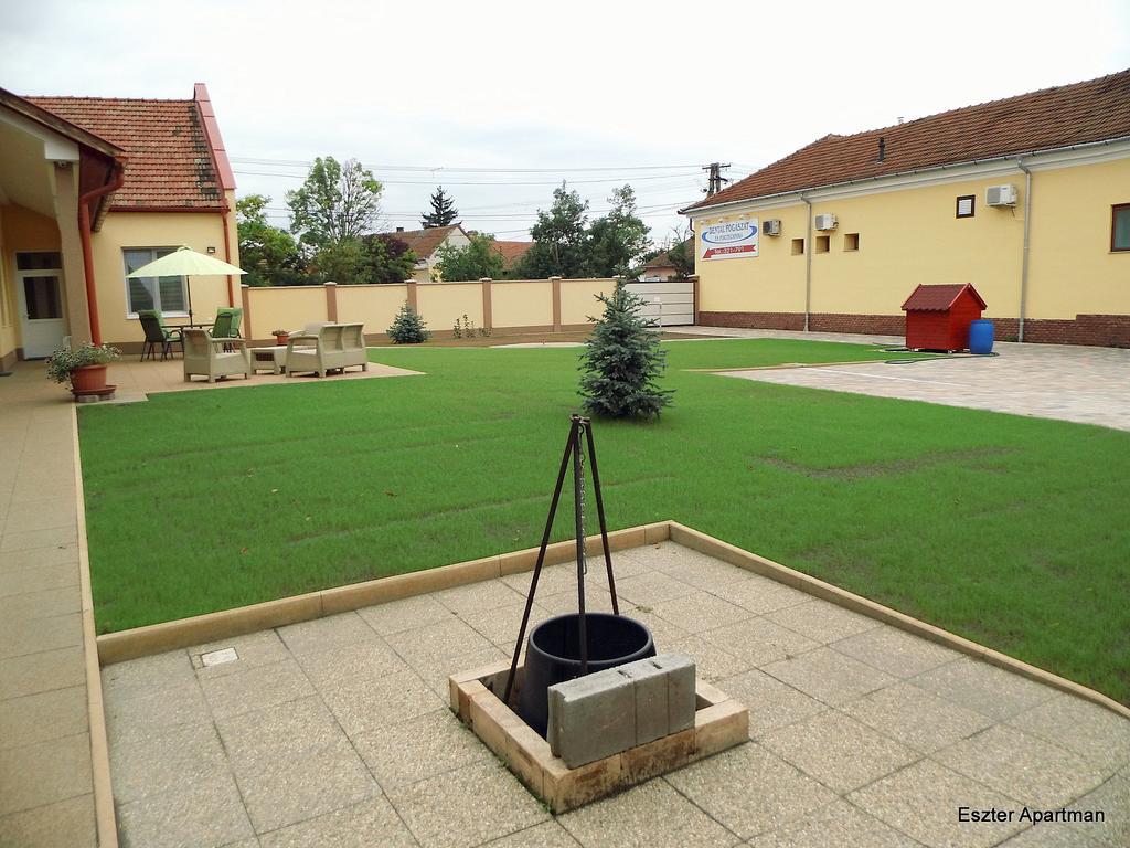 Eszter Apartman Bekescsaba Extérieur photo